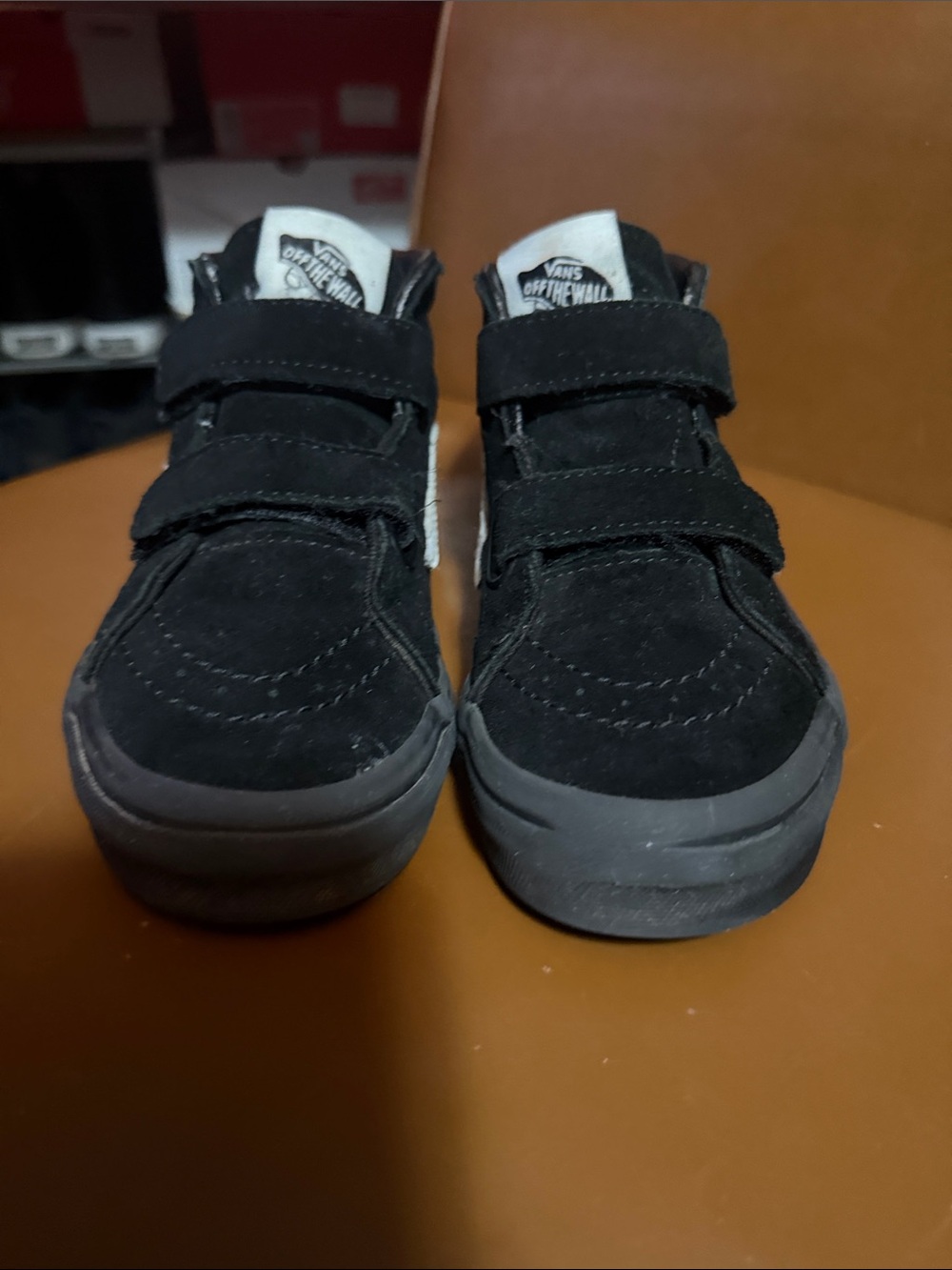Vans Hi Top Velcro Sneakers in Little Boys size 2 - Picture 6 of 8